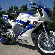 Yamaha FZR 1000  **SOLGT**