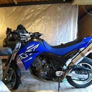 Yamaha xt660r