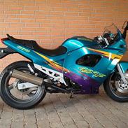 Suzuki gsx 600 f