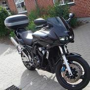 Yamaha Fazer 600