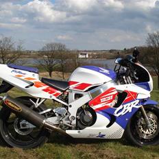Honda CBR 900 RR Fireblade