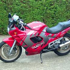 Suzuki gsx 600 f