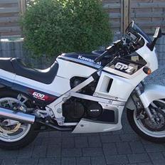 Kawasaki GPz 600R Ninja