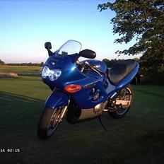Suzuki GSX 600 F - til salg