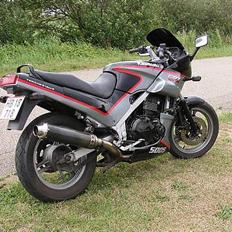 Kawasaki GPZ 500 S ( solgt )