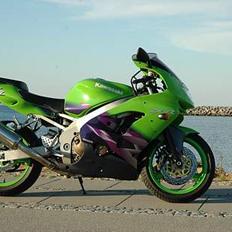 Kawasaki ZX9R - Solgt -