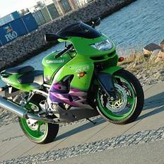 Kawasaki ZX9R - Solgt -