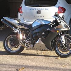 Yamaha YZF R1 (SOLGT)