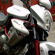 Kawasaki ER6n
