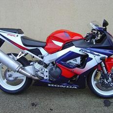 Honda cbr 929 rr fireblade