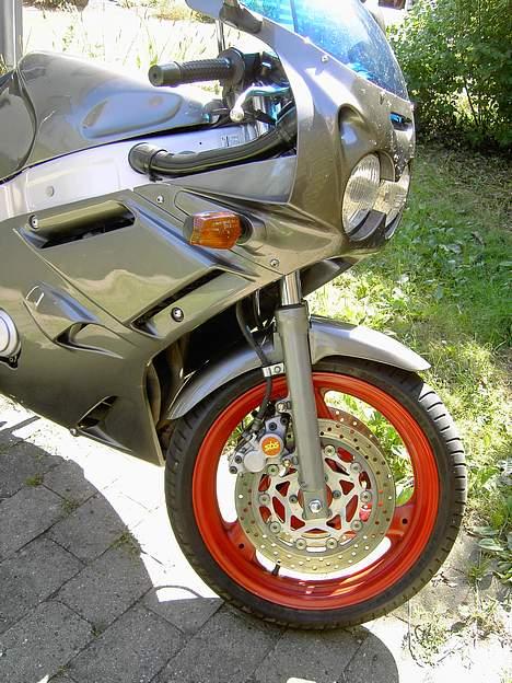 Yamaha FZR 600 *SOLGT* billede 12