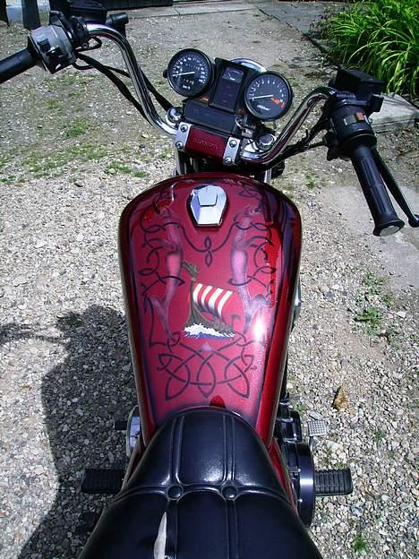 Honda VF 750 Custom billede 2