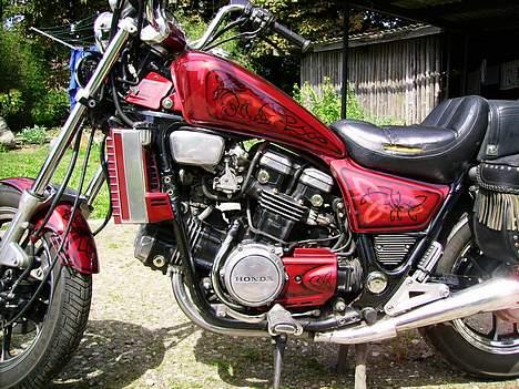 Honda VF 750 Custom billede 4