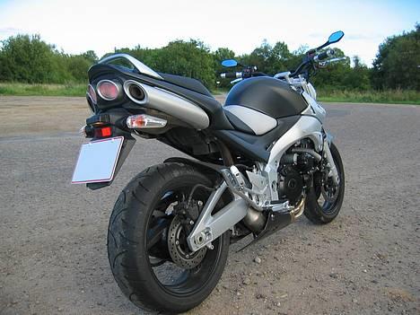 Suzuki GSR600K6 *SOLGT* billede 3