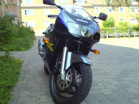 Suzuki gsxr 600 srad billede 11