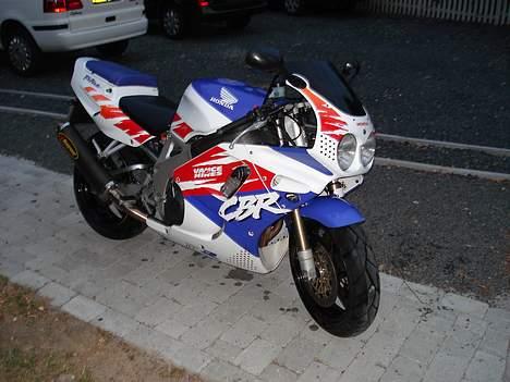 Honda CBR 900 RR Fireblade billede 3