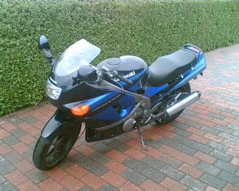 Kawasaki ZZR 600 *SOLGT* billede 4