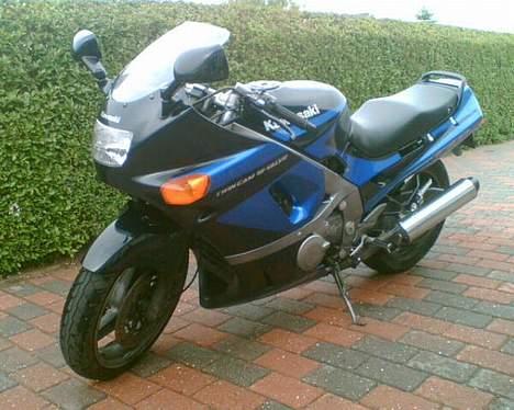 Kawasaki ZZR 600 *SOLGT* billede 5