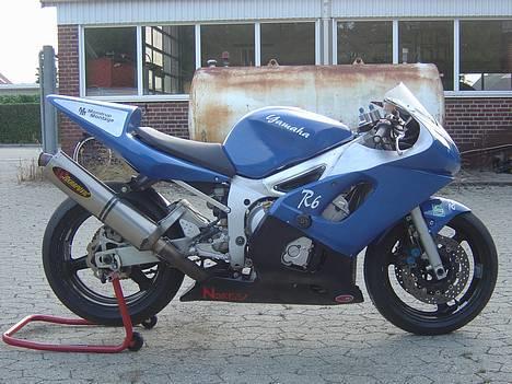 Yamaha R6 (Solgt) billede 2