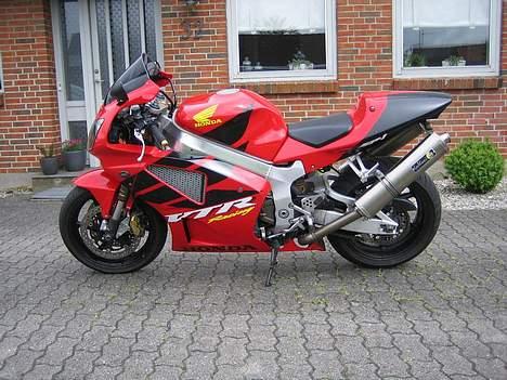 Honda VTR 1000 SP-1 billede 2