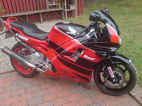 Honda CBR 600 F2 *SOLGT* billede 1