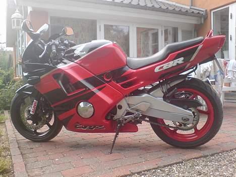 Honda CBR 600 F2 *SOLGT* billede 2