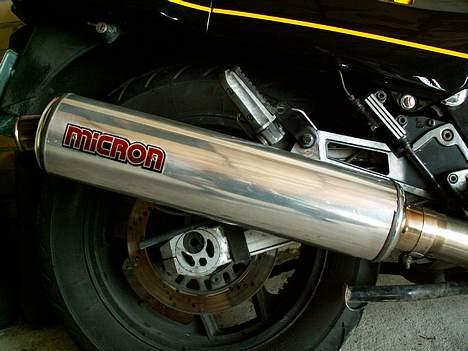 Kawasaki GPz1000RX (nu SOLGT) - lige et billede mere at min fede Micron potte.. Loud pipes, saves lives.. :-) billede 5