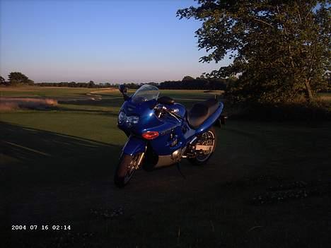 Suzuki GSX 600 F - til salg - Flot er den, undskyld golf spillere ;o/ billede 2