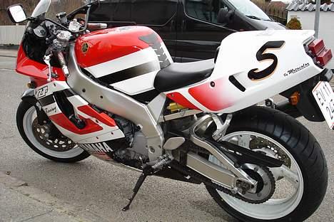 Yamaha YZF 750 R billede 2