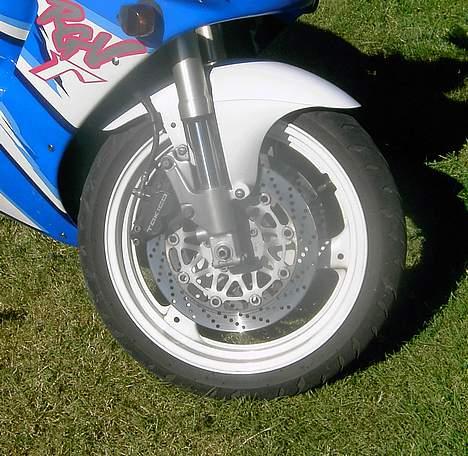 Suzuki RGV 250 (SOLGT) billede 14