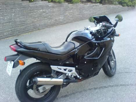 Suzuki GSX 600F - Før renovering billede 2