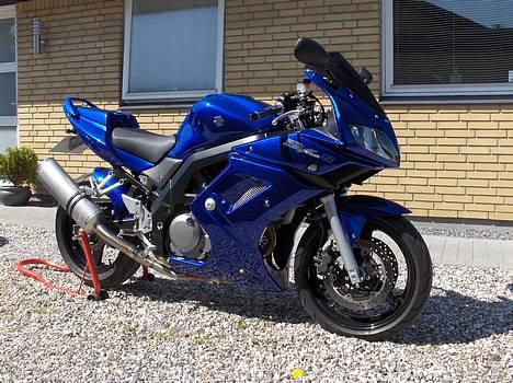 Suzuki  SV 650 SK5 *SOLGT* billede 1