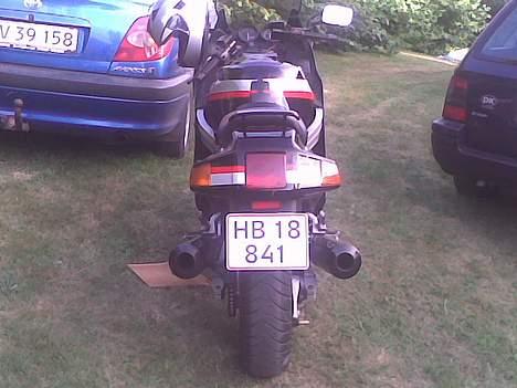 Kawasaki ZX10 - Bred bagdel, bliver bredere med GIVI rack, havde jeg på den gamle ZX10 og honda billede 8