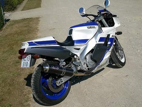 Yamaha FZR 1000  **SOLGT** billede 5