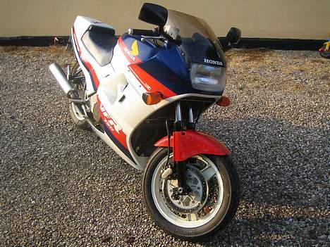 Honda VFR750 RC24 Interceptor billede 6