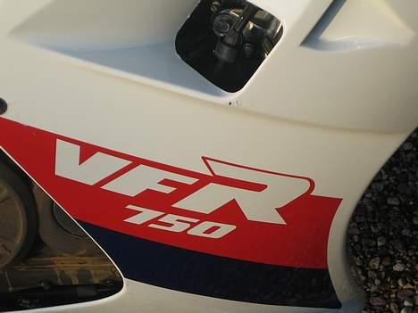 Honda VFR750 RC24 Interceptor billede 7