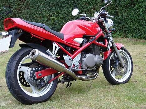 Suzuki Bandit 600  - Min første mc, Bandit 400. Rigtig fed mc :-) billede 11