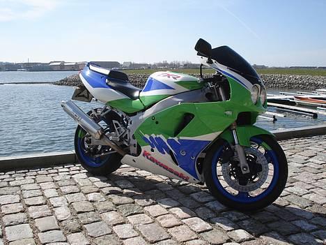 Kawasaki zxr - Min lille zxr750ccm. Dejlig maskine.. billede 1