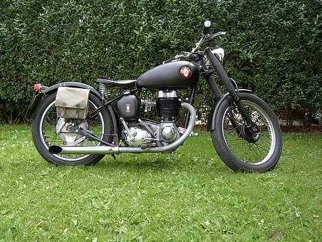 BSA C11G - jou så er den klar til gaderæs billede 3