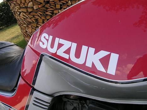 Suzuki GSX 250 ES [SOLGT] - SUZUKI GSX 250 ES billede 1