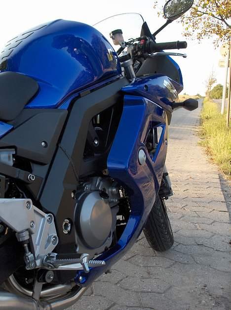 Suzuki  SV 650 SK5 *SOLGT* billede 9