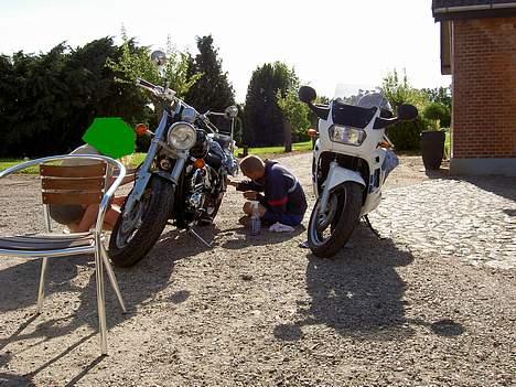 Suzuki GSX600F  SOLGT - Skal lige til at gør den sommer klar billede 4