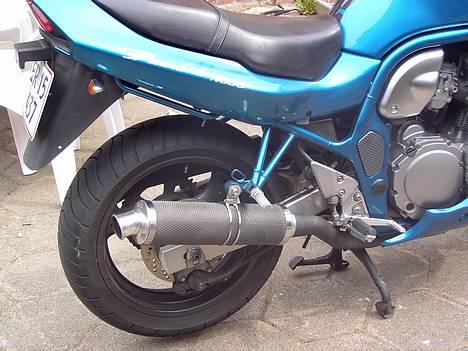 Suzuki GSF 600 Bandit - lige min mc inden at jeg begynder at bygge røven om  billede 9