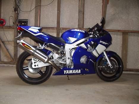 Yamaha R6 billede 1