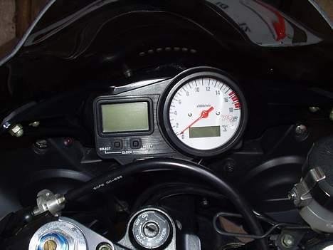 Yamaha R6 billede 9