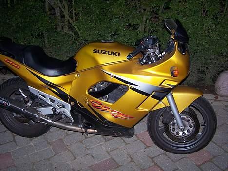 Suzuki GSX600F - Her står den som orginal billede 4