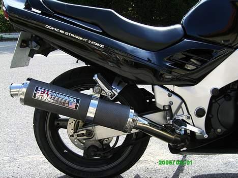 Suzuki RF 900 R billede 6