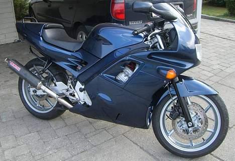 Honda CBR F2 billede 1