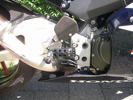 Honda fireblade SOLGT - gilles fodhvilersæt 17/7 2006 billede 2