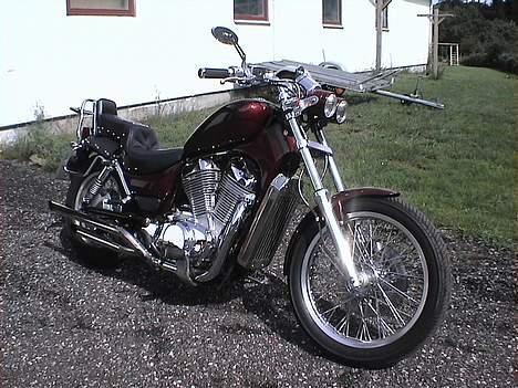 Suzuki intruder vs 750 (solgt) billede 3